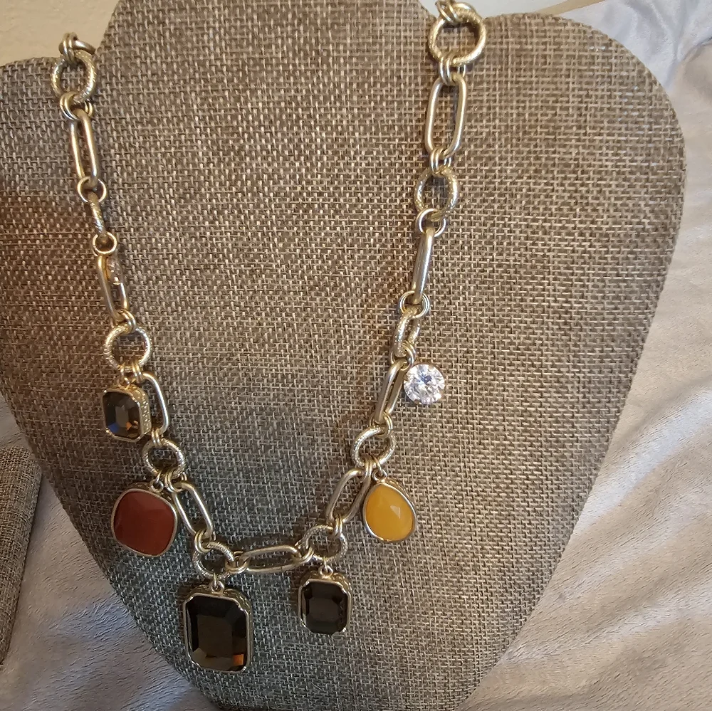 2 Lia Sophia Necklaces - Picture 3 of 5